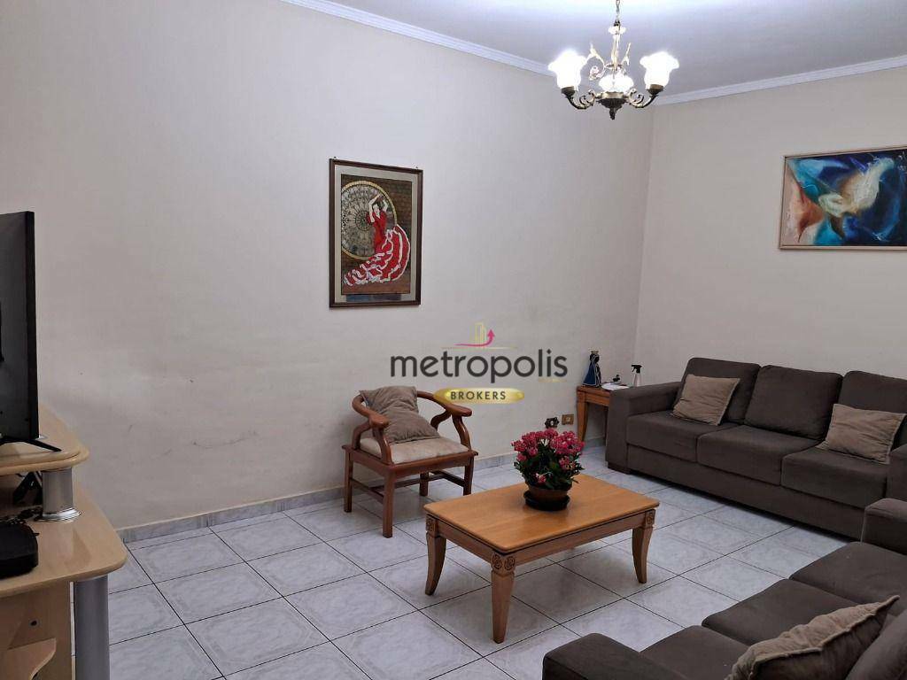 Casa à venda com 6 quartos, 120m² - Foto 3