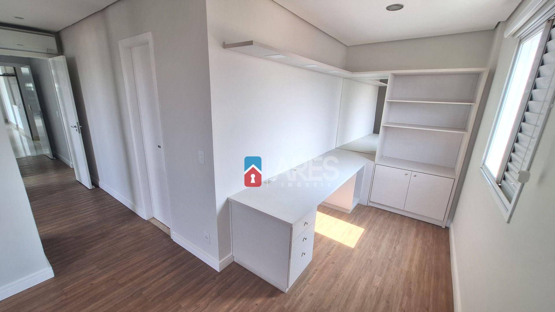 Apartamento para alugar com 4 quartos, 250m² - Foto 22