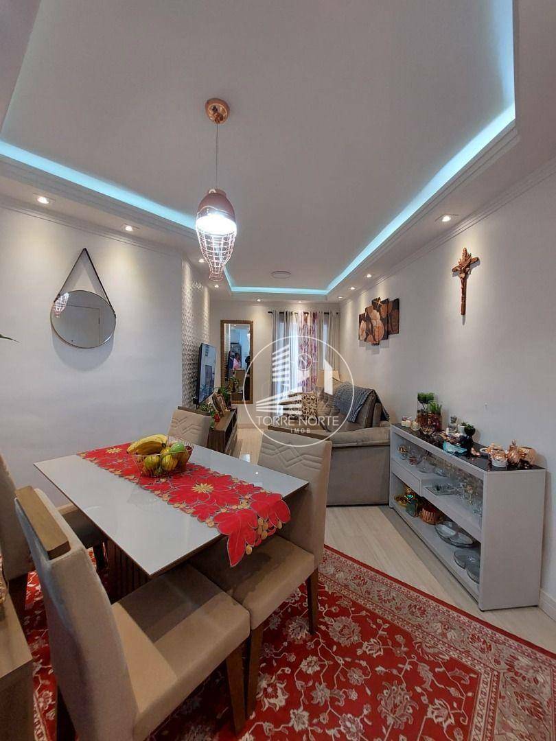 Apartamento à venda com 2 quartos, 57m² - Foto 1