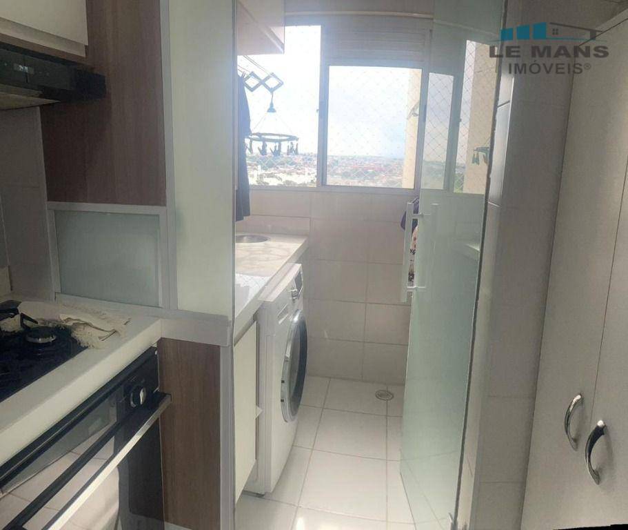 Apartamento à venda com 3 quartos, 79m² - Foto 2