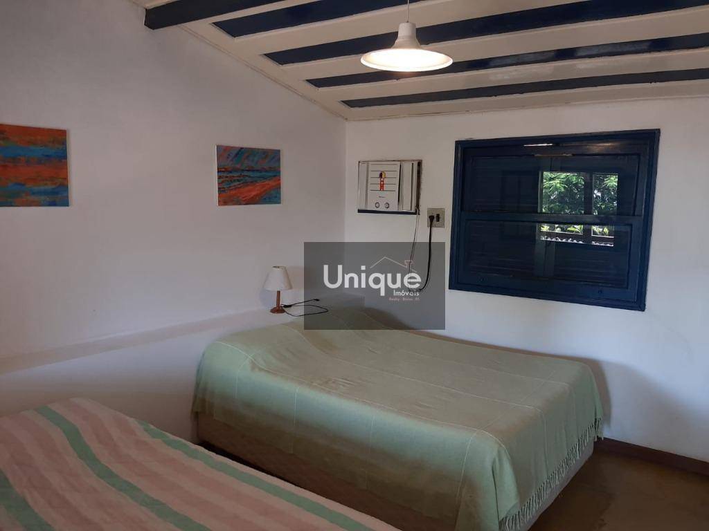 Casa à venda com 4 quartos, 250m² - Foto 13