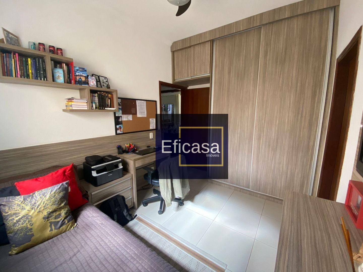 Casa à venda com 3 quartos, 230m² - Foto 16