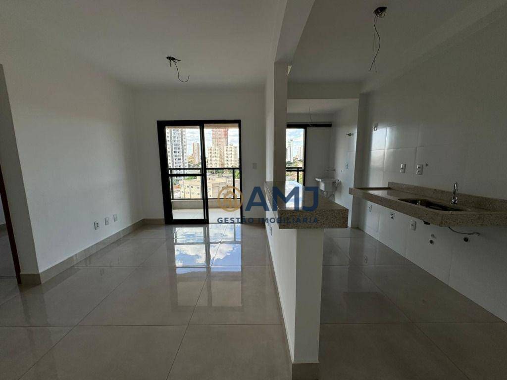 Apartamento à venda com 2 quartos, 70m² - Foto 7