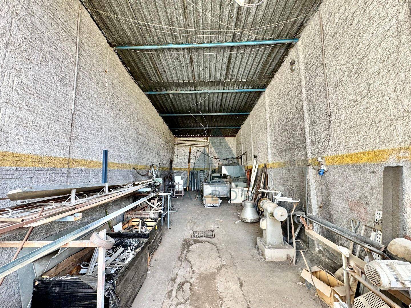 Depósito-Galpão, 357 m² - Foto 1