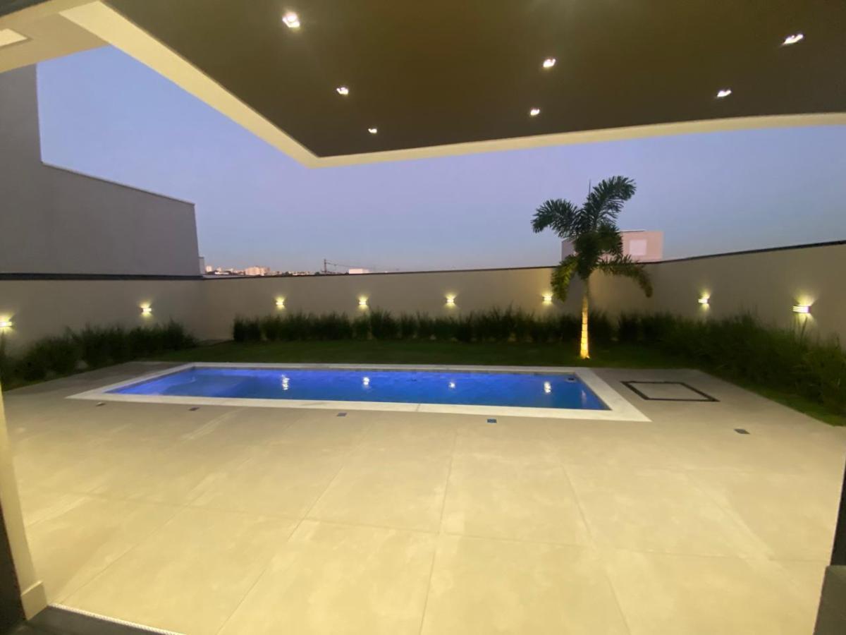 Casa de Condomínio à venda com 3 quartos, 360m² - Foto 19