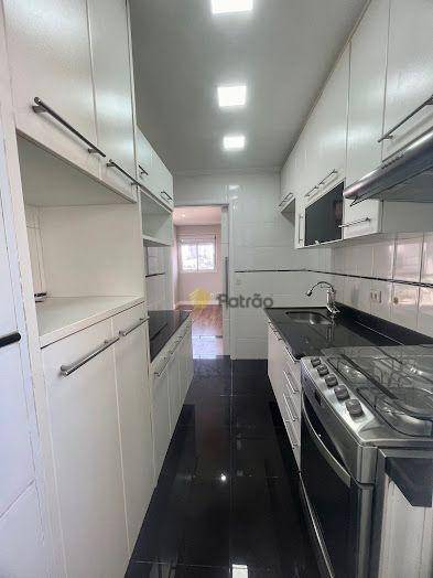 Apartamento à venda com 3 quartos, 74m² - Foto 5