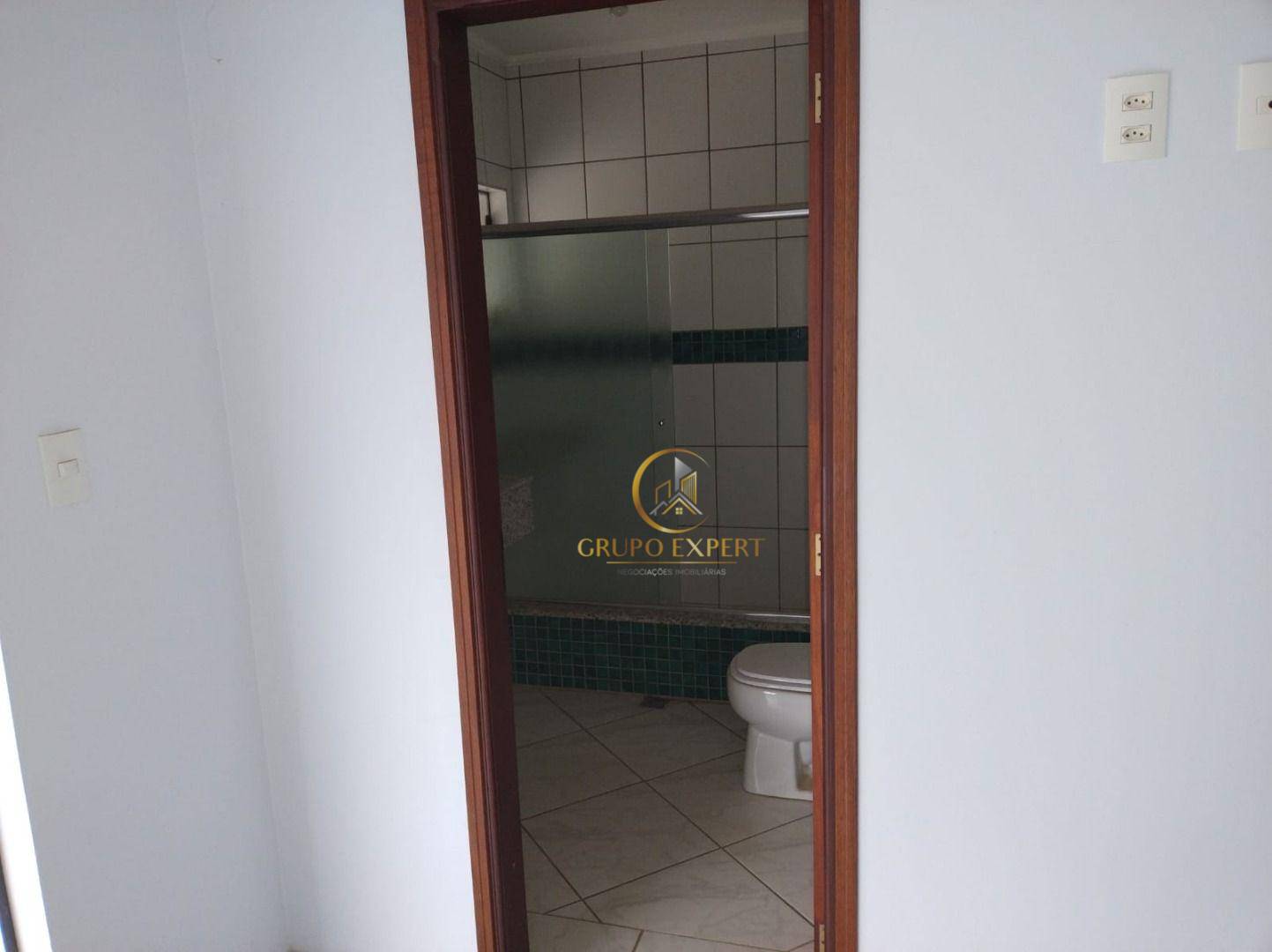 Chácara à venda com 3 quartos, 323m² - Foto 11