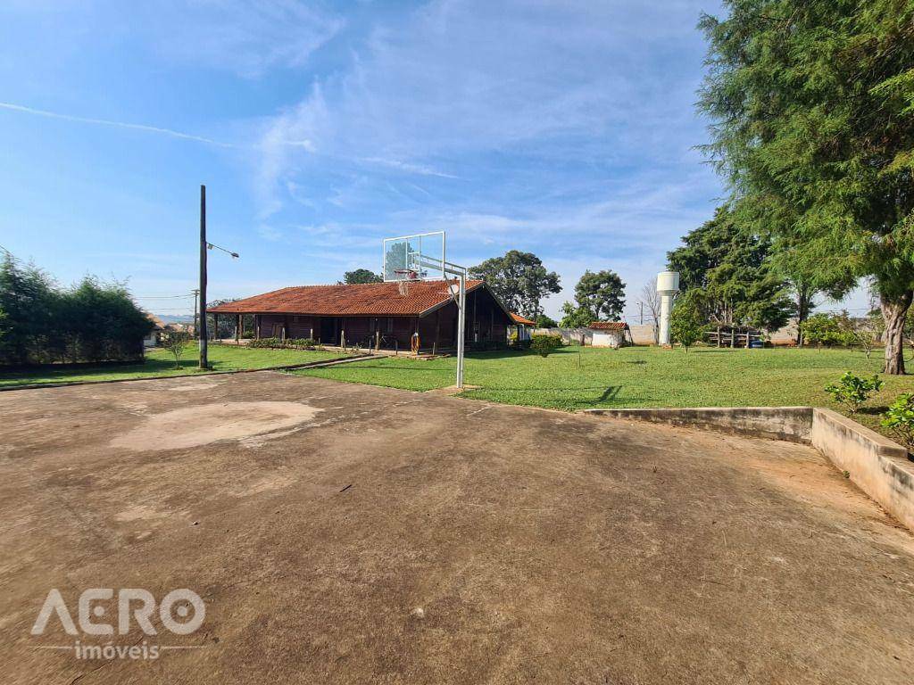 Chácara à venda com 3 quartos, 300m² - Foto 30