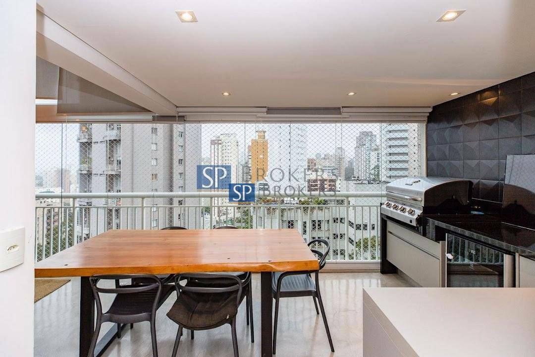 Apartamento à venda com 4 quartos, 238m² - Foto 2