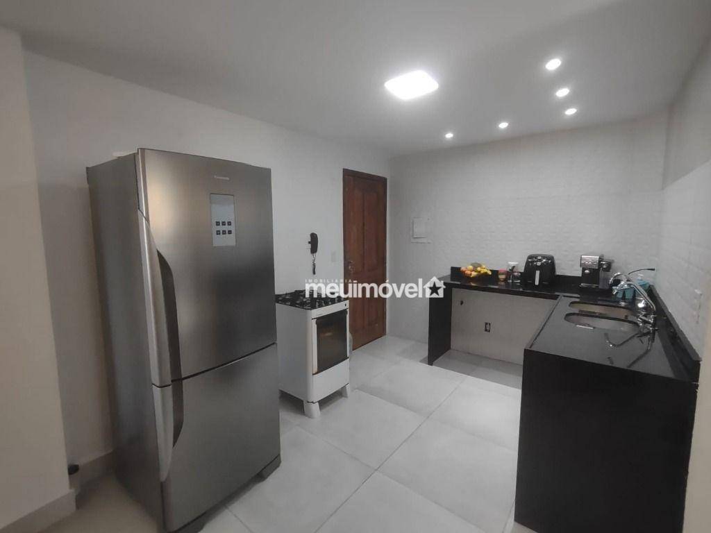 Apartamento à venda com 3 quartos, 141m² - Foto 13