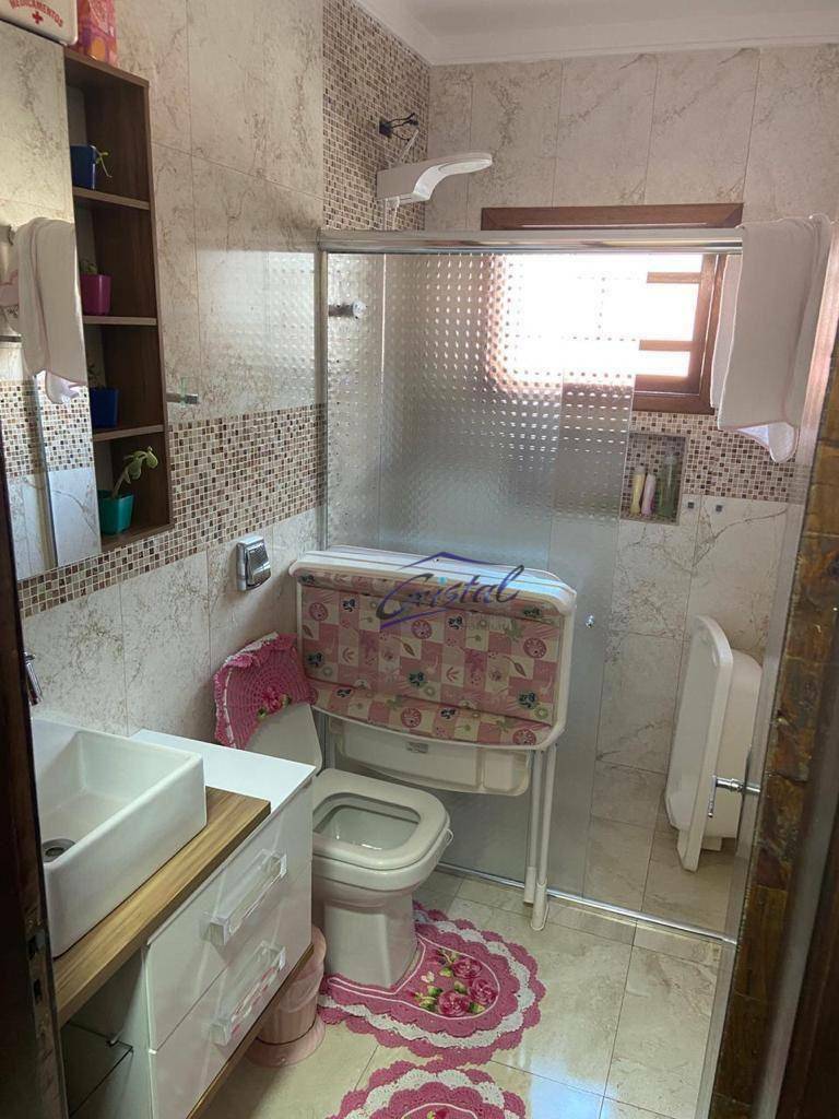 Casa à venda com 3 quartos, 200m² - Foto 21