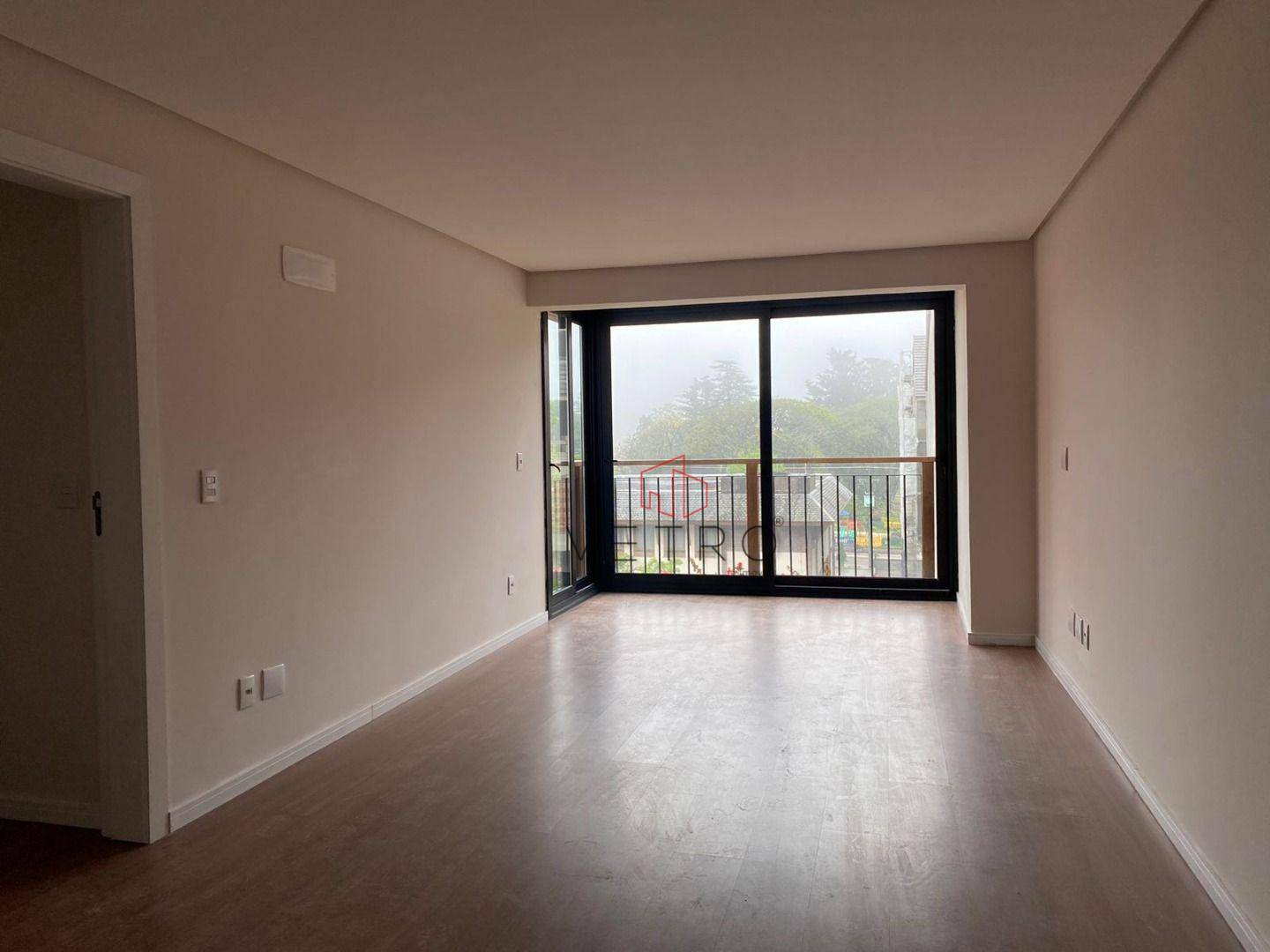 Apartamento à venda com 2 quartos, 79m² - Foto 3