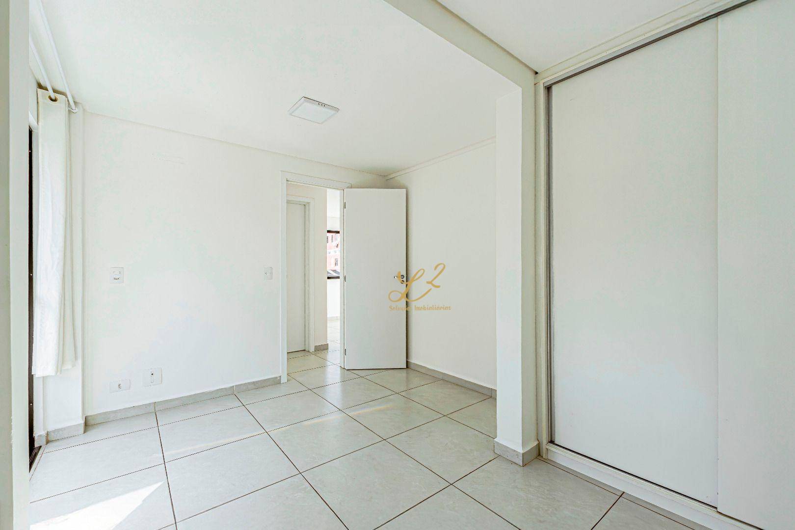 Apartamento para alugar com 2 quartos, 64m² - Foto 25