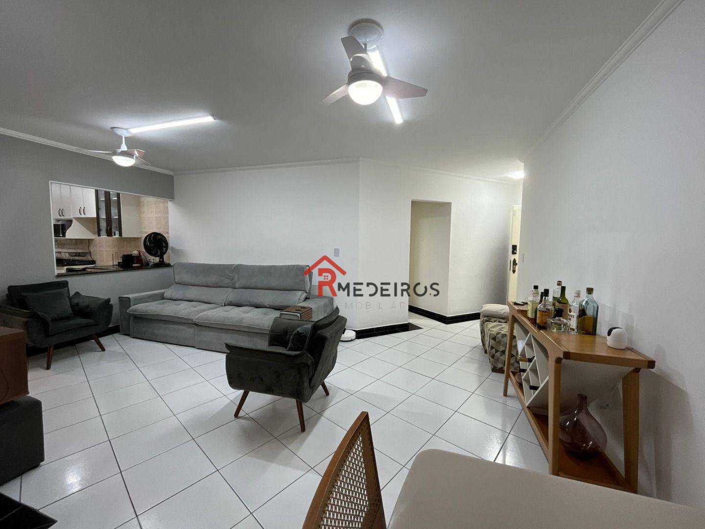 Apartamento à venda com 2 quartos, 107m² - Foto 2