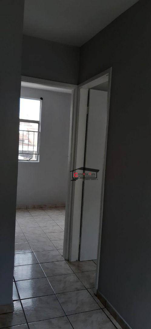 Apartamento à venda com 2 quartos, 45m² - Foto 2