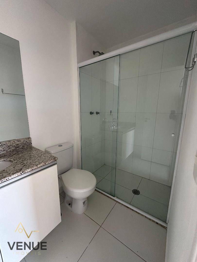 Apartamento à venda com 2 quartos, 67m² - Foto 29