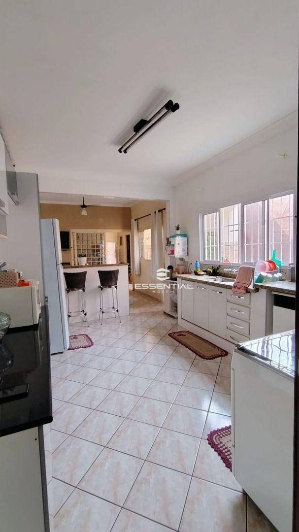 Casa à venda com 3 quartos, 147m² - Foto 10