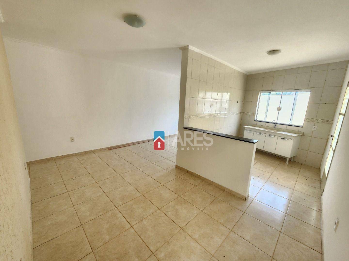 Casa à venda com 3 quartos, 80m² - Foto 5