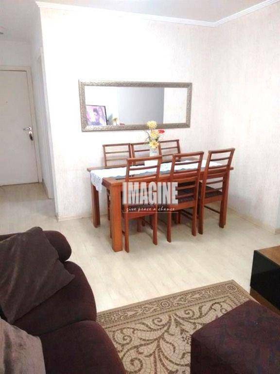 Apartamento à venda com 2 quartos, 58m² - Foto 3