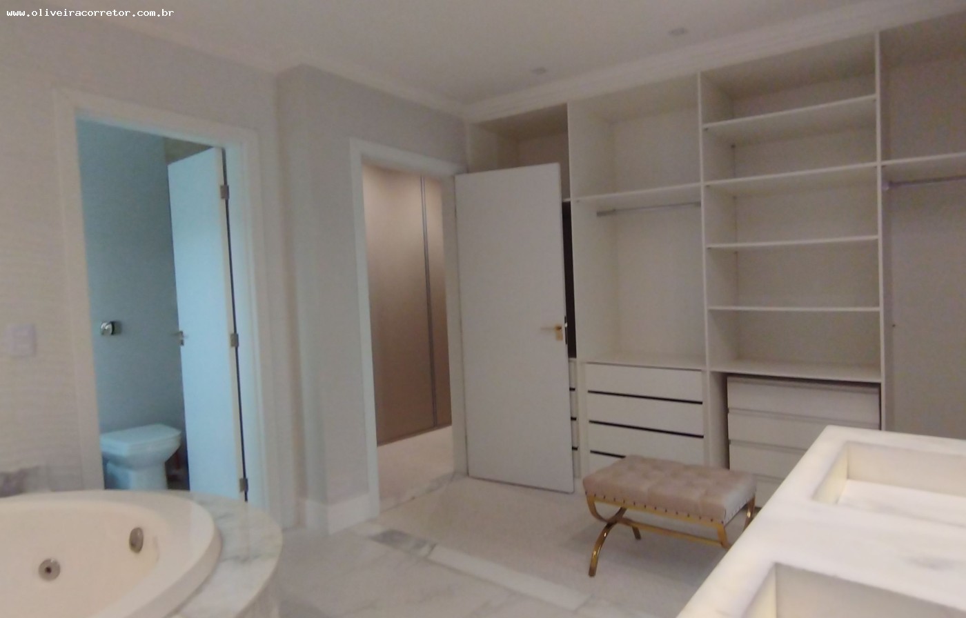 Casa à venda com 4 quartos, 337m² - Foto 8