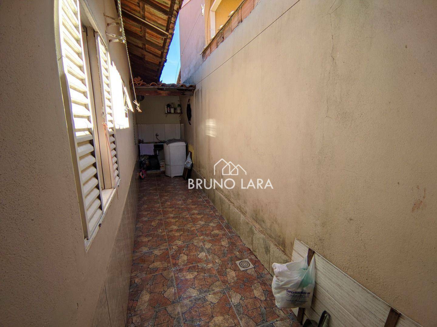 Casa à venda com 3 quartos, 75m² - Foto 15