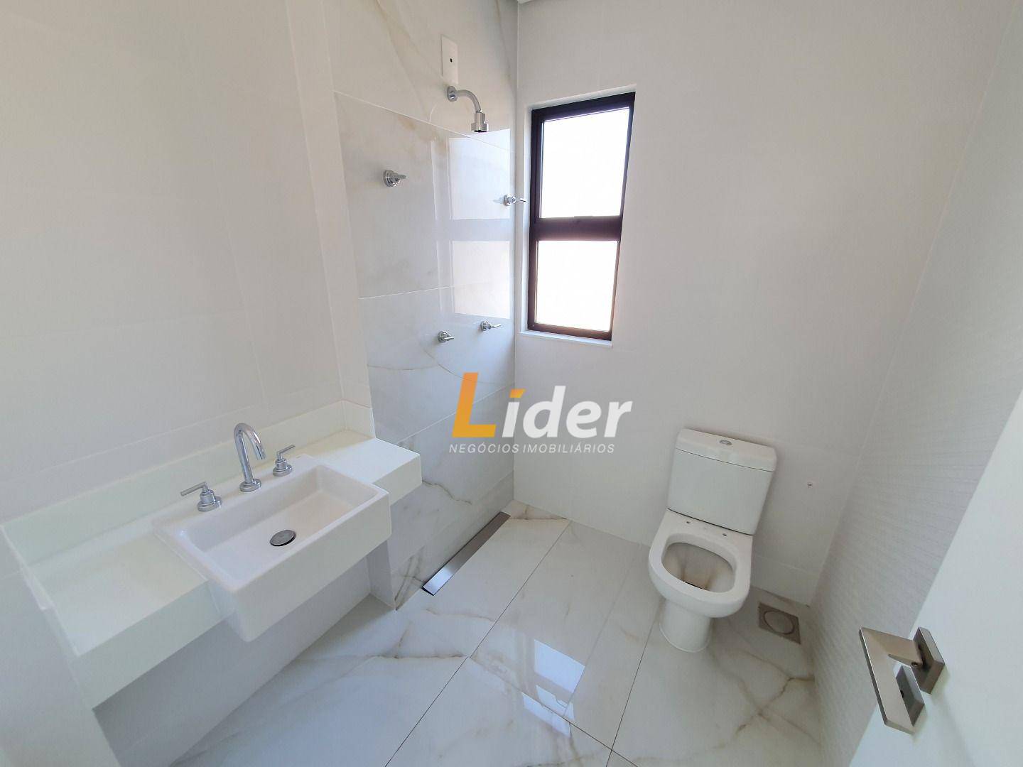 Apartamento à venda com 4 quartos, 225m² - Foto 26