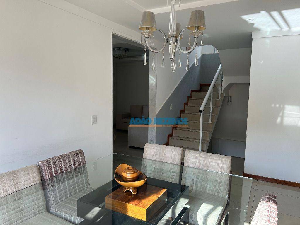 Casa de Condomínio à venda com 4 quartos, 251m² - Foto 3