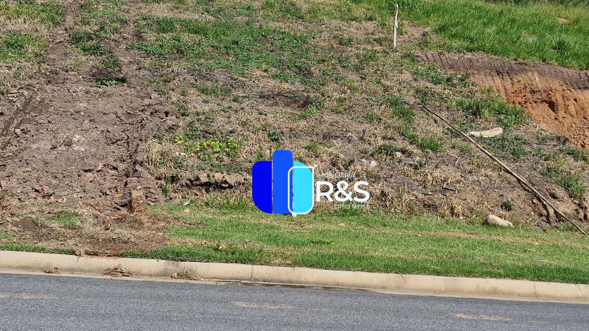 Loteamento e Condomínio, 323 m² - Foto 1