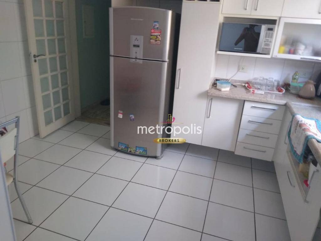 Casa à venda com 3 quartos, 262m² - Foto 4