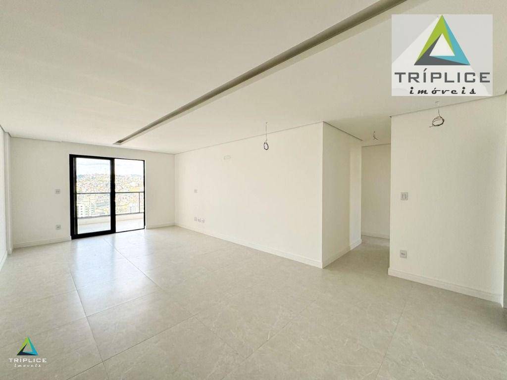 Apartamento à venda com 3 quartos, 141m² - Foto 5