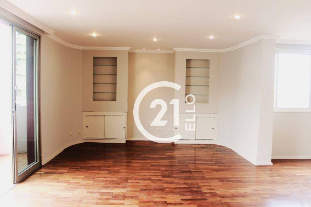 Apartamento para alugar com 3 quartos, 197m² - Foto 2