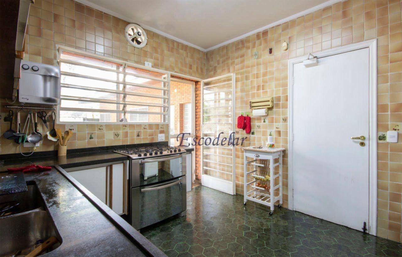 Casa à venda com 4 quartos, 600m² - Foto 19