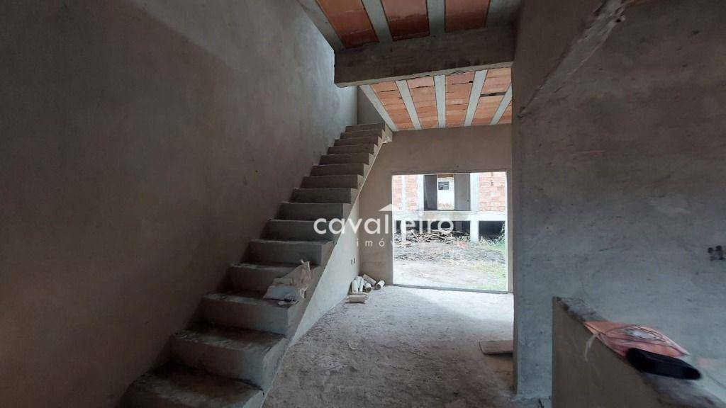 Casa à venda com 2 quartos, 79m² - Foto 7