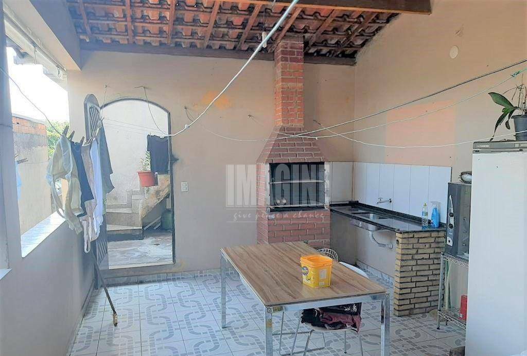 Sobrado à venda com 5 quartos, 200m² - Foto 14