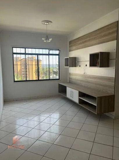 Apartamento à venda com 3 quartos, 97m² - Foto 2