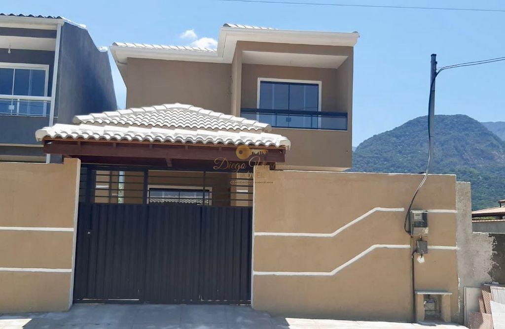 Casa à venda com 3 quartos, 225m² - Foto 2