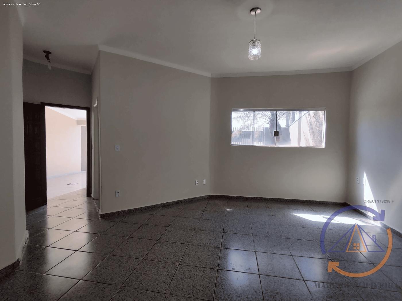 Casa à venda com 3 quartos, 300m² - Foto 4