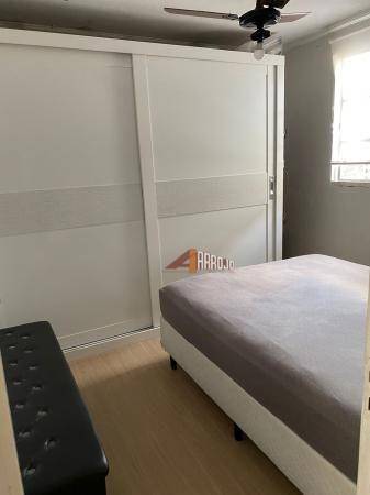 Apartamento à venda com 2 quartos, 60m² - Foto 7