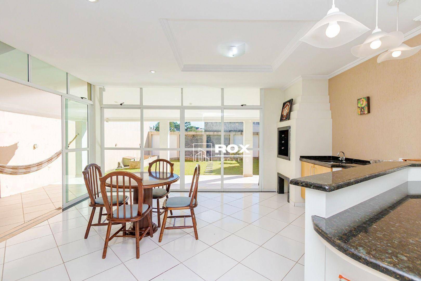 Casa para alugar com 4 quartos, 362m² - Foto 17