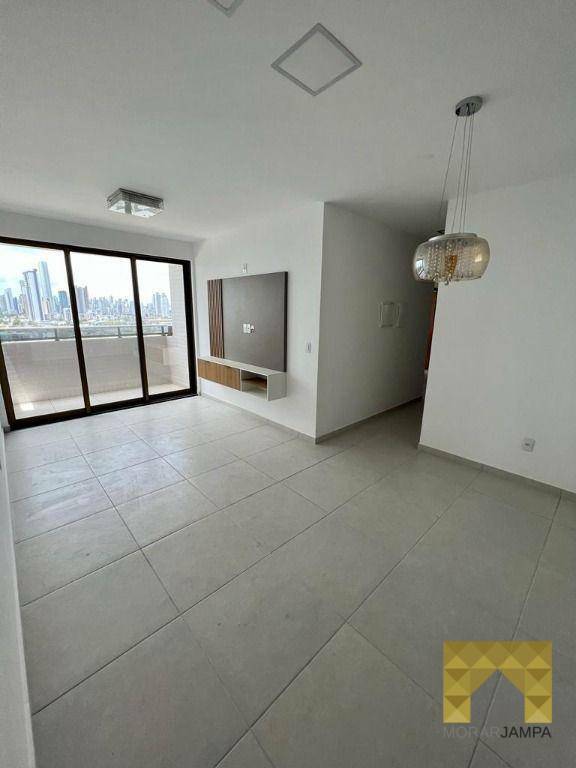 Apartamento à venda com 3 quartos, 77m² - Foto 4