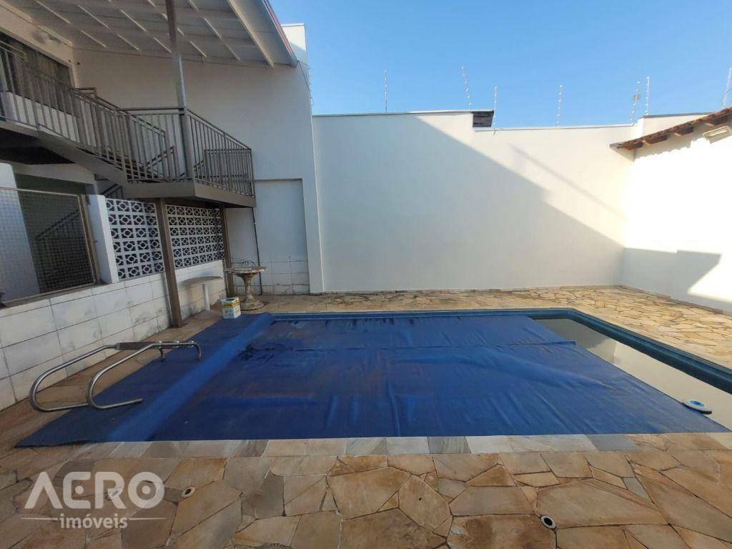 Casa à venda com 4 quartos, 170m² - Foto 21