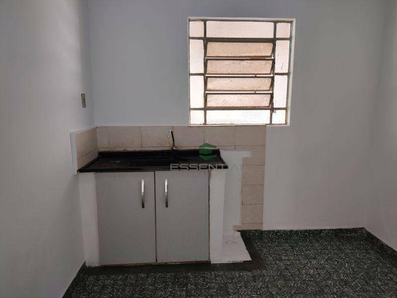 Casa para alugar com 3 quartos, 150m² - Foto 12