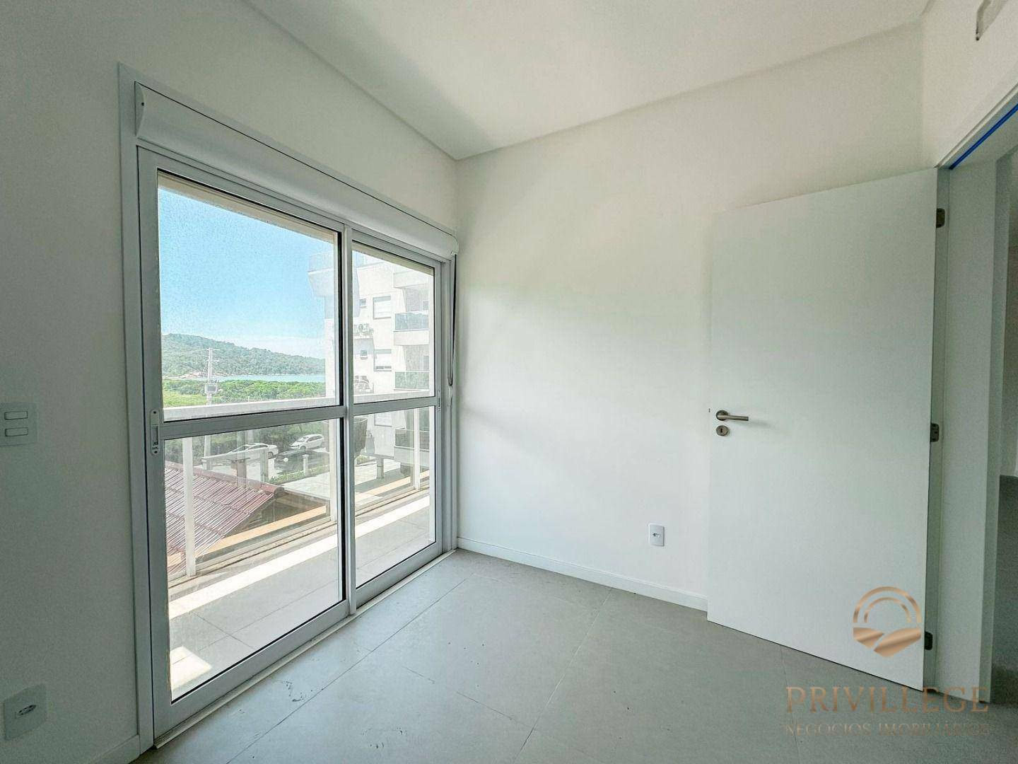 Apartamento à venda com 2 quartos, 66m² - Foto 10