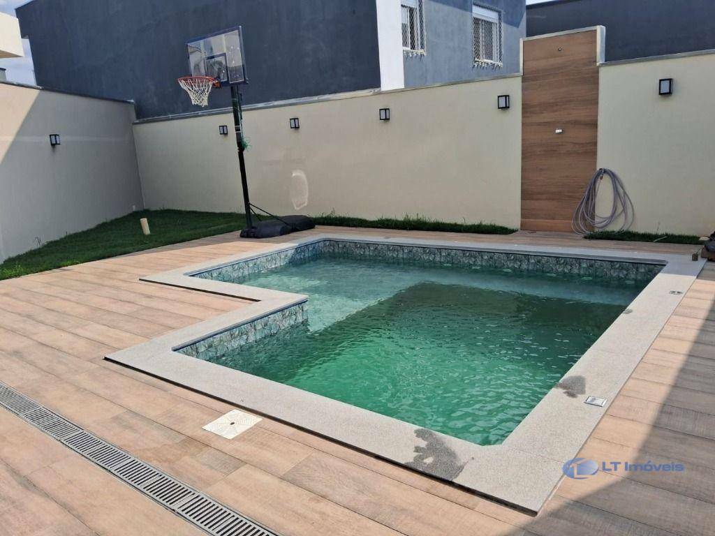 Sobrado à venda com 3 quartos, 240m² - Foto 19