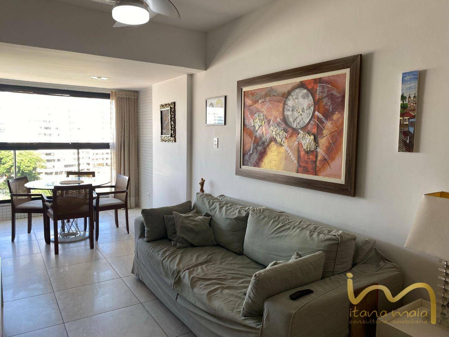 Apartamento à venda com 3 quartos, 109m² - Foto 1