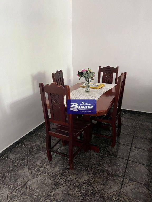 Sobrado à venda com 3 quartos, 221m² - Foto 2