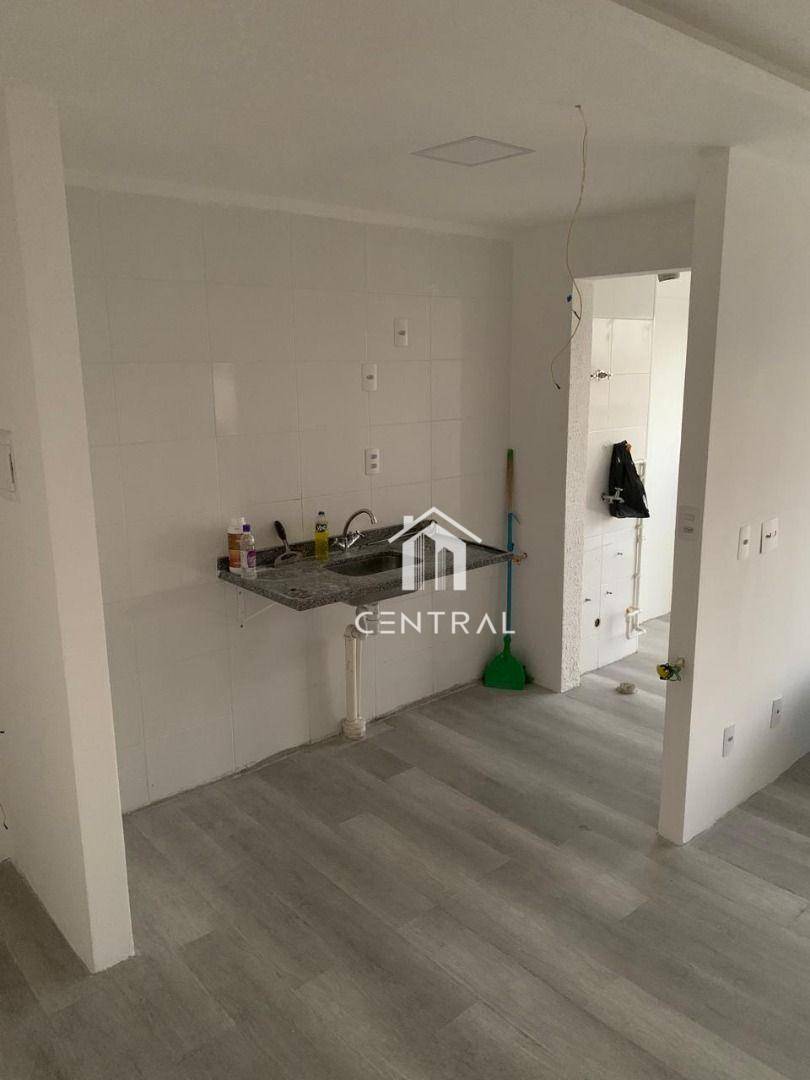 Apartamento para alugar com 2 quartos, 47m² - Foto 4