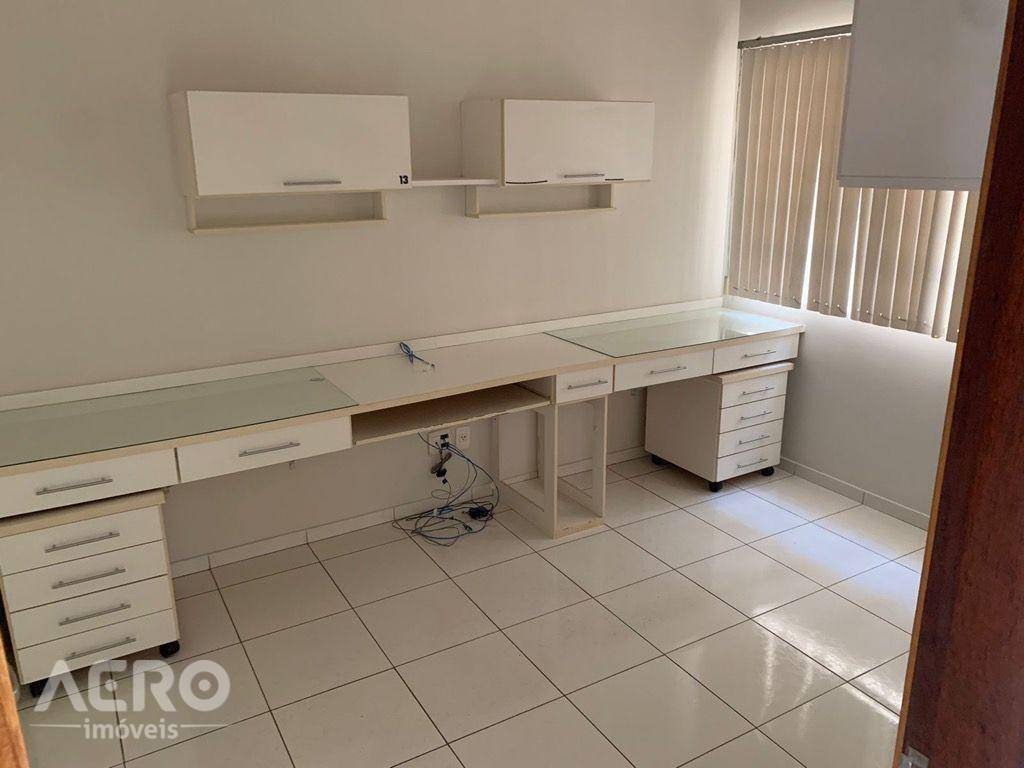 Casa à venda com 4 quartos, 160m² - Foto 9