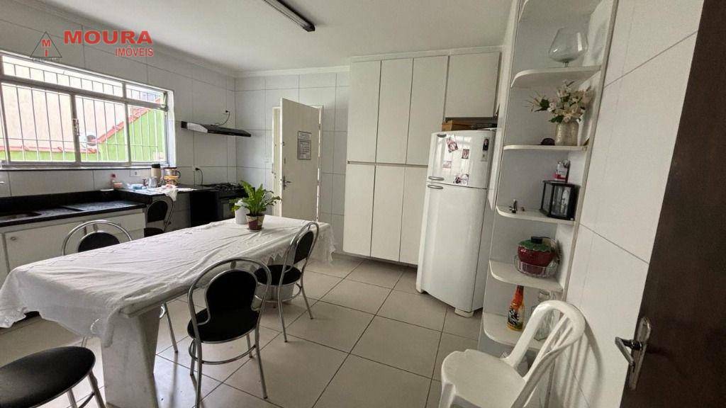 Sobrado à venda com 3 quartos, 125m² - Foto 2