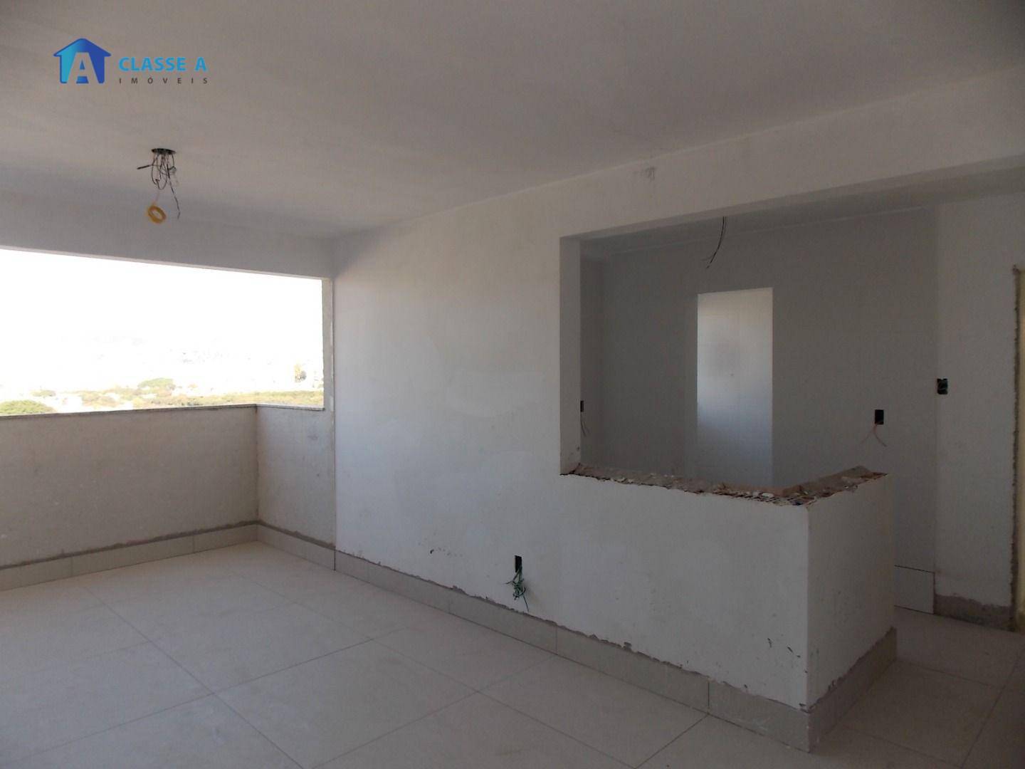 Apartamento à venda com 3 quartos, 88m² - Foto 1